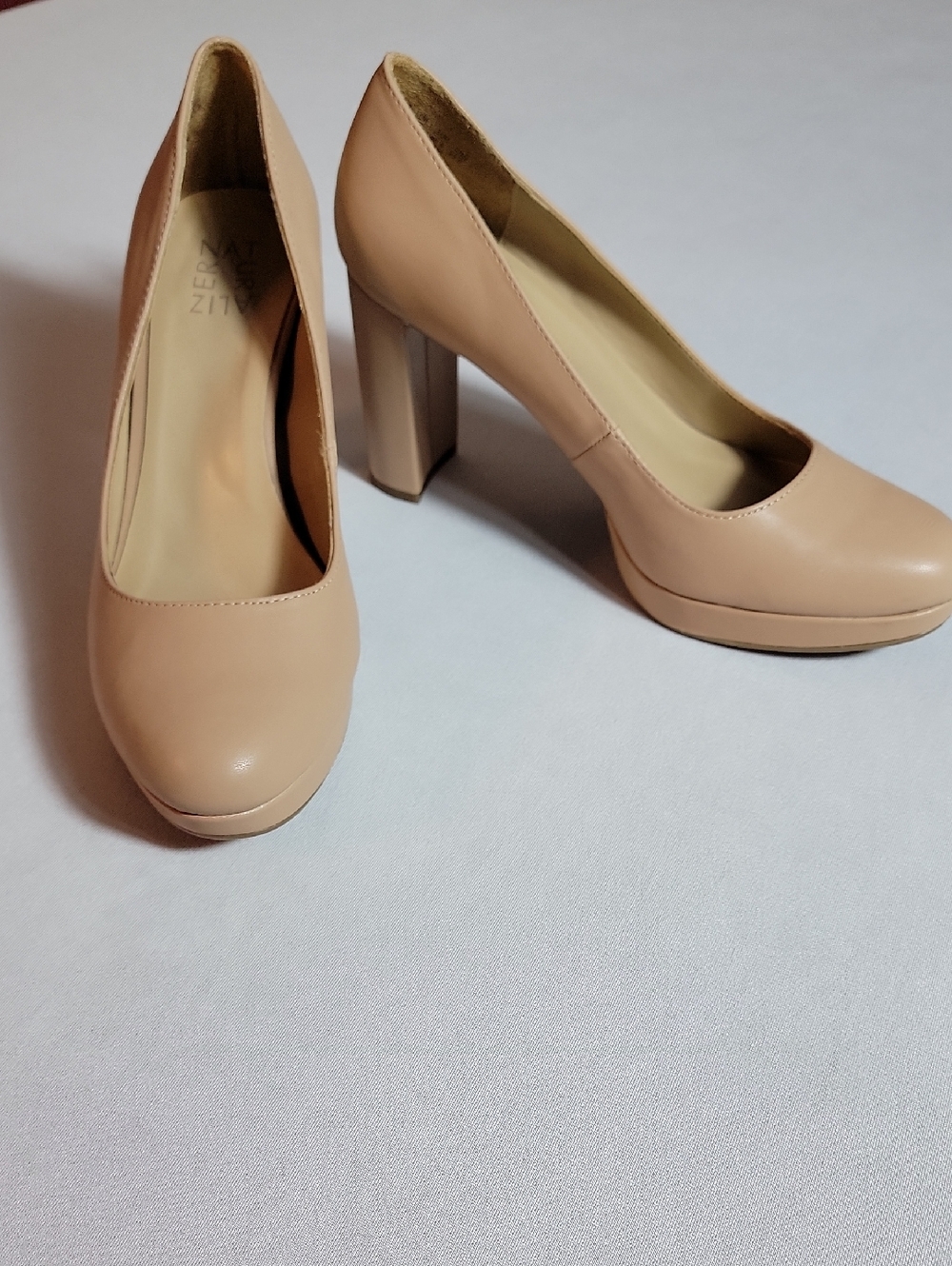 Naturalizer Berlin Nude Platform Block Heel Pumps Women's Dress Shoes Size 9.5W